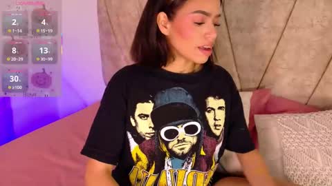 Lara Gill online show from October 8, 1:06 pm