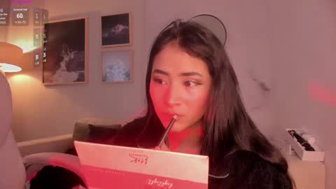 Snapshot of lara_madisson chatting on September 21, 7:23 am Lara Madisson online show from September 21, 7:23 am