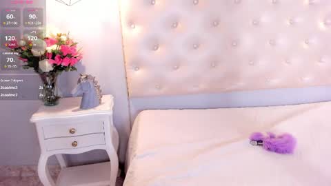 lara_monroe online show from August 4, 10:50 pm
