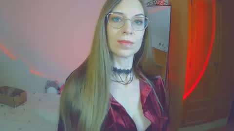 Snapshot of larawintersxxx chatting on September 25, 6:59 pm larawintersxxx online show from September 25, 6:59 pm