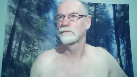 Snapshot of larbie chatting on December 31, 7:40 pm Larbie online show from December 31, 7:40 pm