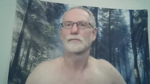 Snapshot of larbie chatting on February 11, 10:47 am Larbie online show from February 11, 10:47 am