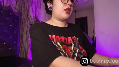 Snapshot of larissa01_ chatting on October 4, 3:59 am Lari online show from October 4, 3:59 am