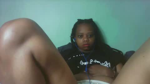 Snapshot of larissa645771 chatting on September 18, 4:49 am larissa645771 online show from September 18, 4:49 am