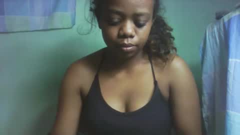 Snapshot of larissa645771 chatting on October 13, 10:06 am larissa645771 online show from October 13, 10:06 am