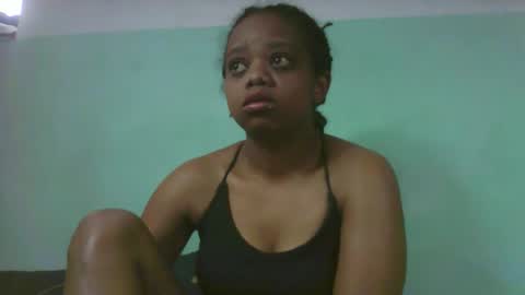 Snapshot of larissa645771 chatting on September 21, 5:22 am larissa645771 online show from September 21, 5:22 am