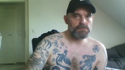 larsvegas1895 online show from May 23, 2:57 pm