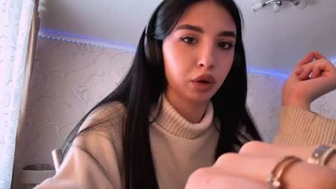 Alice online show from April 15, 10:07 am