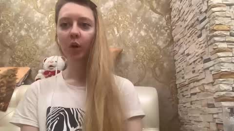 Amelia online show from March 15, 5:05 pm