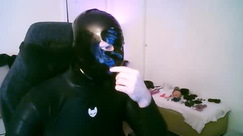 latexminheadroom online show from February 24, 2:47 am