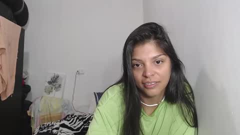 Snapshot of latin_meg chatting on December 23, 5:22 pm M E G A N online show from December 23, 5:22 pm