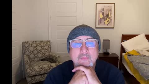 QS - INDEPENDENT MODEL online show from December 1, 2:53 am