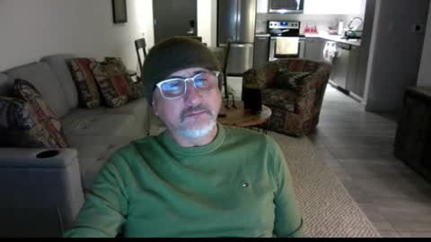 QS - INDEPENDENT MODEL online show from February 27, 5:07 am