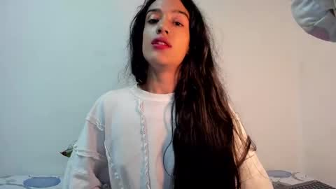 latinsecretfantasy online show from March 11, 10:40 am