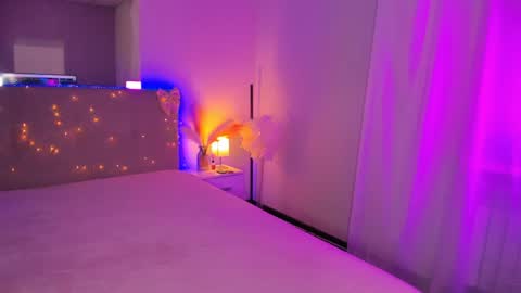 Laura online show from April 7, 4:58 am