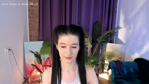 Snapshot of laura_coy chatting on January 30, 11:24 pm Laura online show from January 30, 11:24 pm