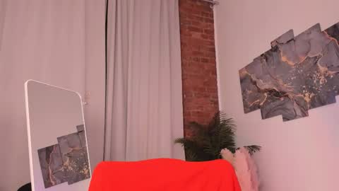 Laura online show from January 19, 4:00 am