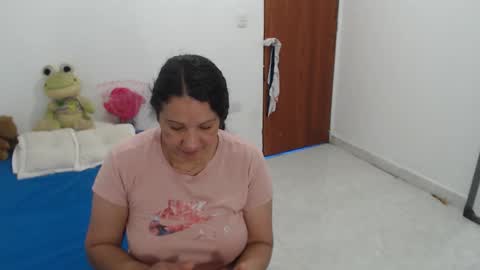 laura_foxx2379 online show from November 30, 4:47 pm