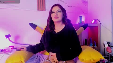 Laura online show from January 11, 11:55 pm