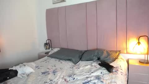 Snapshot of laura_hotties chatting on March 11, 4:18 pm laura hotties online show from March 11, 4:18 pm