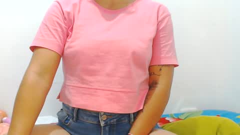 laura lovingxxx online show from June 17, 8:47 pm