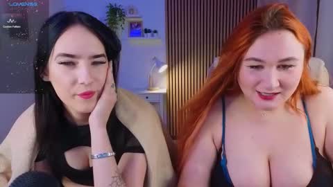 Snapshot of laura_palmerrrr chatting on October 20, 3:11 am Miss Laura online show from October 20, 3:11 am