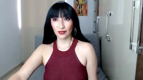 Laura online show from October 19, 9:08 pm