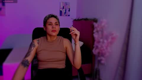 Laura Rose online show from November 12, 3:09 am