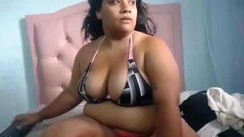 Snapshot of laura_sofia23 chatting on September 14, 5:36 pm laura_sofia23 online show from September 14, 5:36 pm