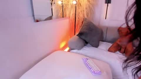 LauraCarther  online show from June 29, 5:23 pm
