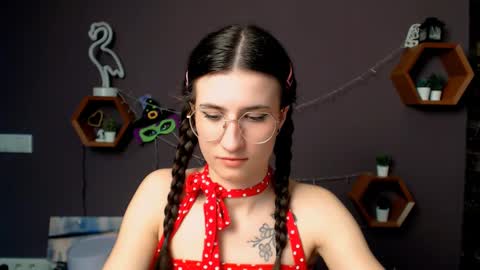 Laura online show from March 11, 3:23 pm