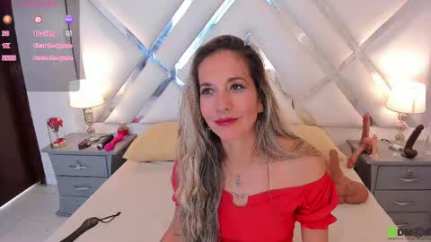 Laura online show from March 10, 2:16 pm