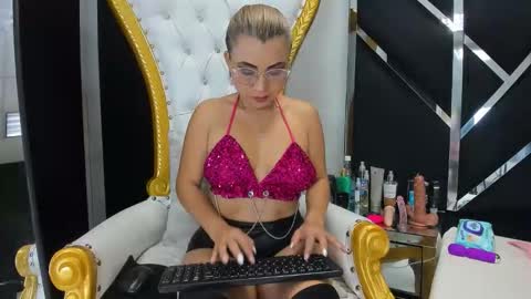 LauraScarlet online show from March 9, 4:06 am