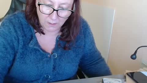 laureanne online show from February 6, 3:41 pm