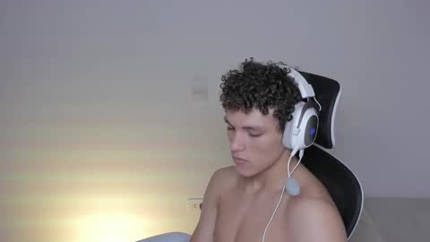 Laureent online show from September 11, 7:48 pm