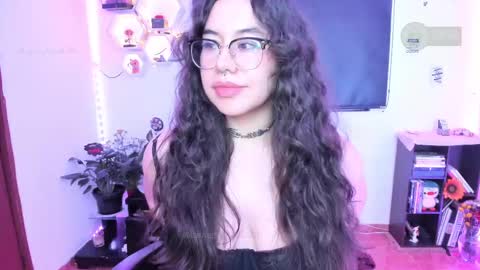 Snapshot of lauren_afrodita chatting on March 1, 9:40 am Im Lauren independent model online show from March 1, 9:40 am