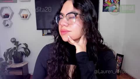 Snapshot of lauren_afrodita chatting on October 2, 11:47 pm Im Lauren independent model online show from October 2, 11:47 pm