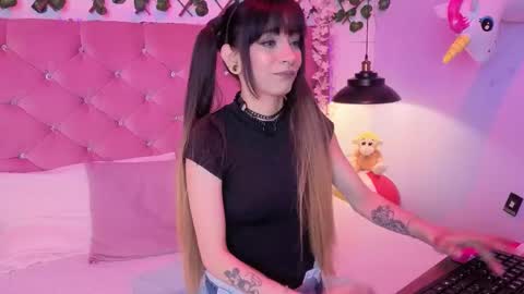 Lauren evans9 online show from March 5, 3:37 am