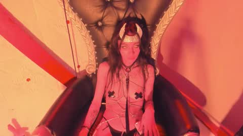 Lauren evans9 online show from November 15, 5:20 am