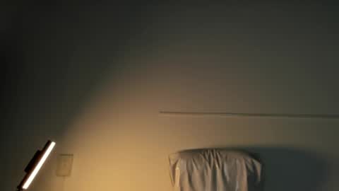 Lauren online show from April 23, 5:36 pm