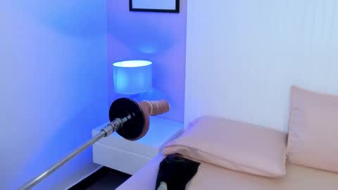 lauren_stone_ online show from February 26, 7:50 pm