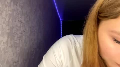 Snapshot of laurenjungling chatting on October 17, 4:44 pm Hannah online show from October 17, 4:44 pm