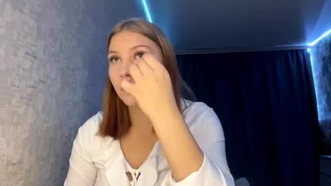 Snapshot of laurenjungling chatting on October 21, 4:10 pm Hannah online show from October 21, 4:10 pm