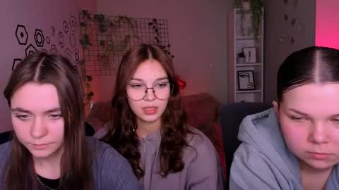 Laure online show from February 23, 11:34 am