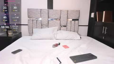 Lauren  online show from February 25, 10:57 pm