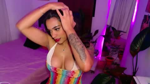 Snapshot of laurenvera_ chatting on October 8, 3:13 am marcela online show from October 8, 3:13 am