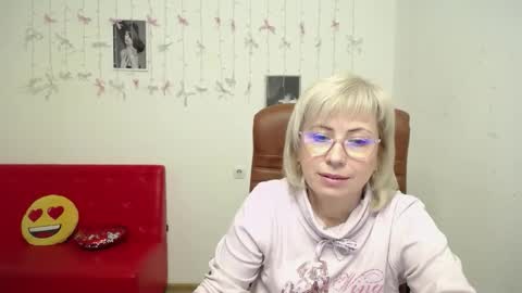 Lauren online show from January 12, 12:12 pm