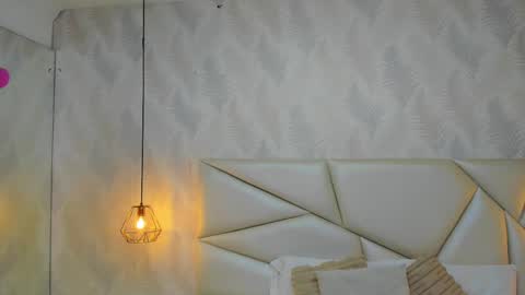 Laurent online show from November 19, 11:53 am