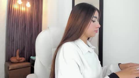 Lau online show from October 1, 4:17 pm