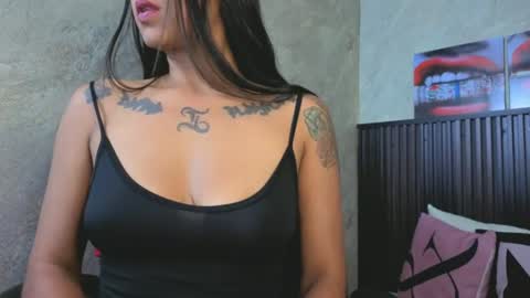 Lauryn online show from June 12, 12:26 pm